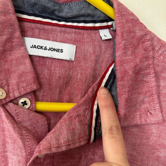 🎉4/30$🎉 Jack & Jones Red Chambray Shirt - L - Picture 4 of 5